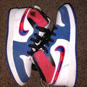 Air Force 1's Size 13C in kids